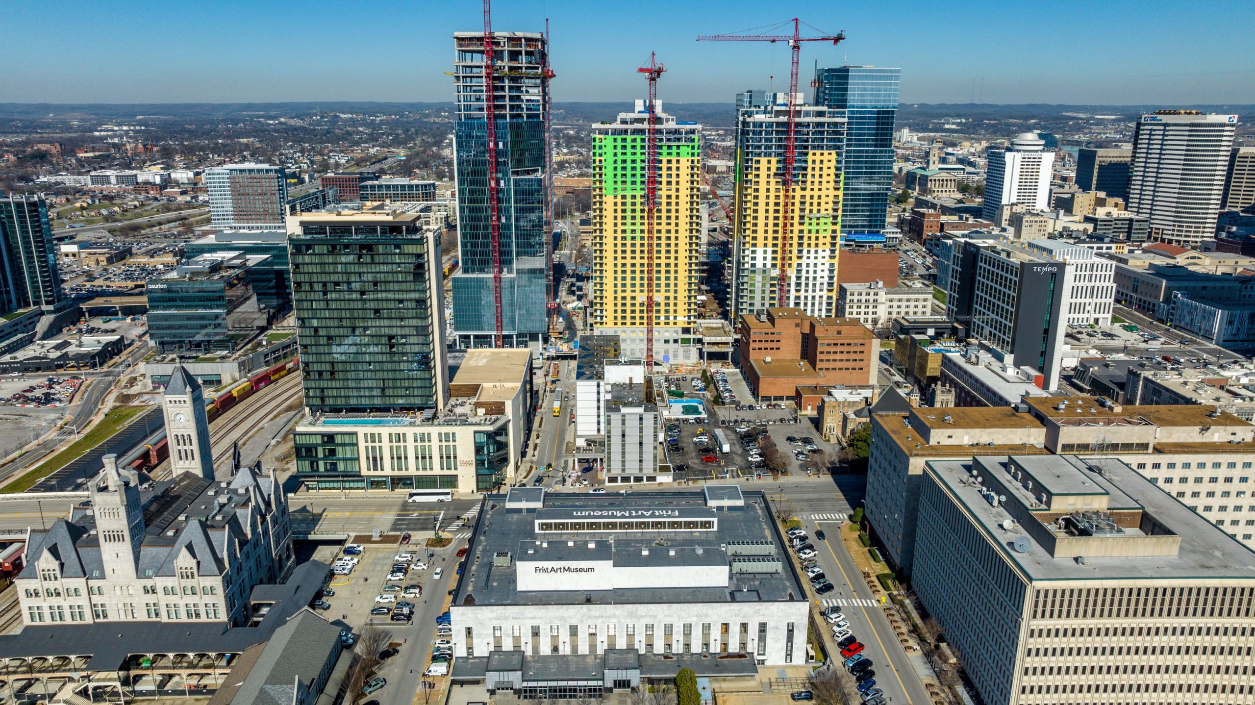 nashville downtown tall commercial buildings under construction