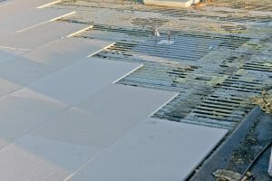 process of commercial roofing insulation